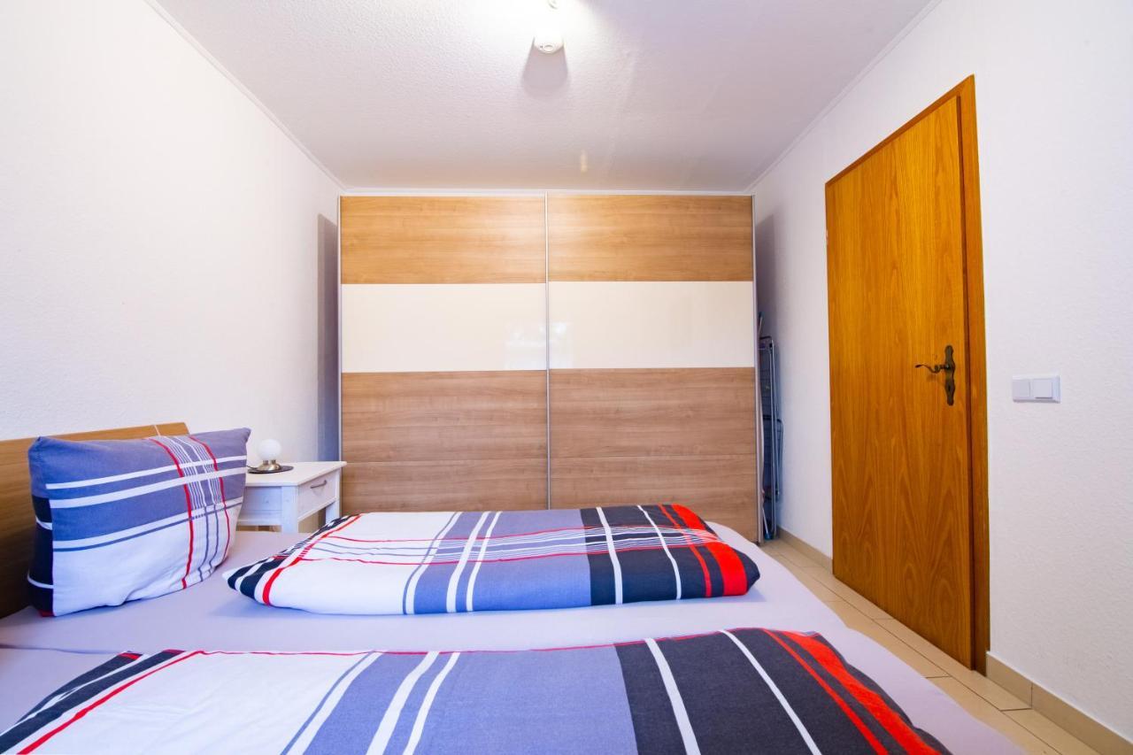 Ferienwohnung Oberhausen Alstaden Exteriör bild