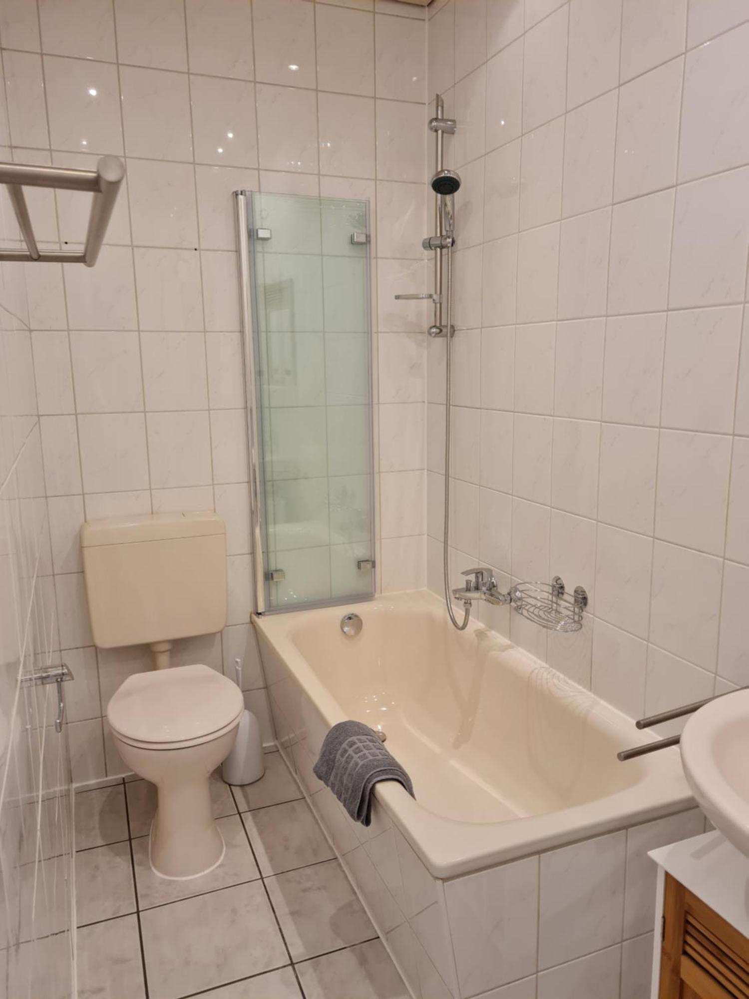 Ferienwohnung Oberhausen Alstaden Exteriör bild
