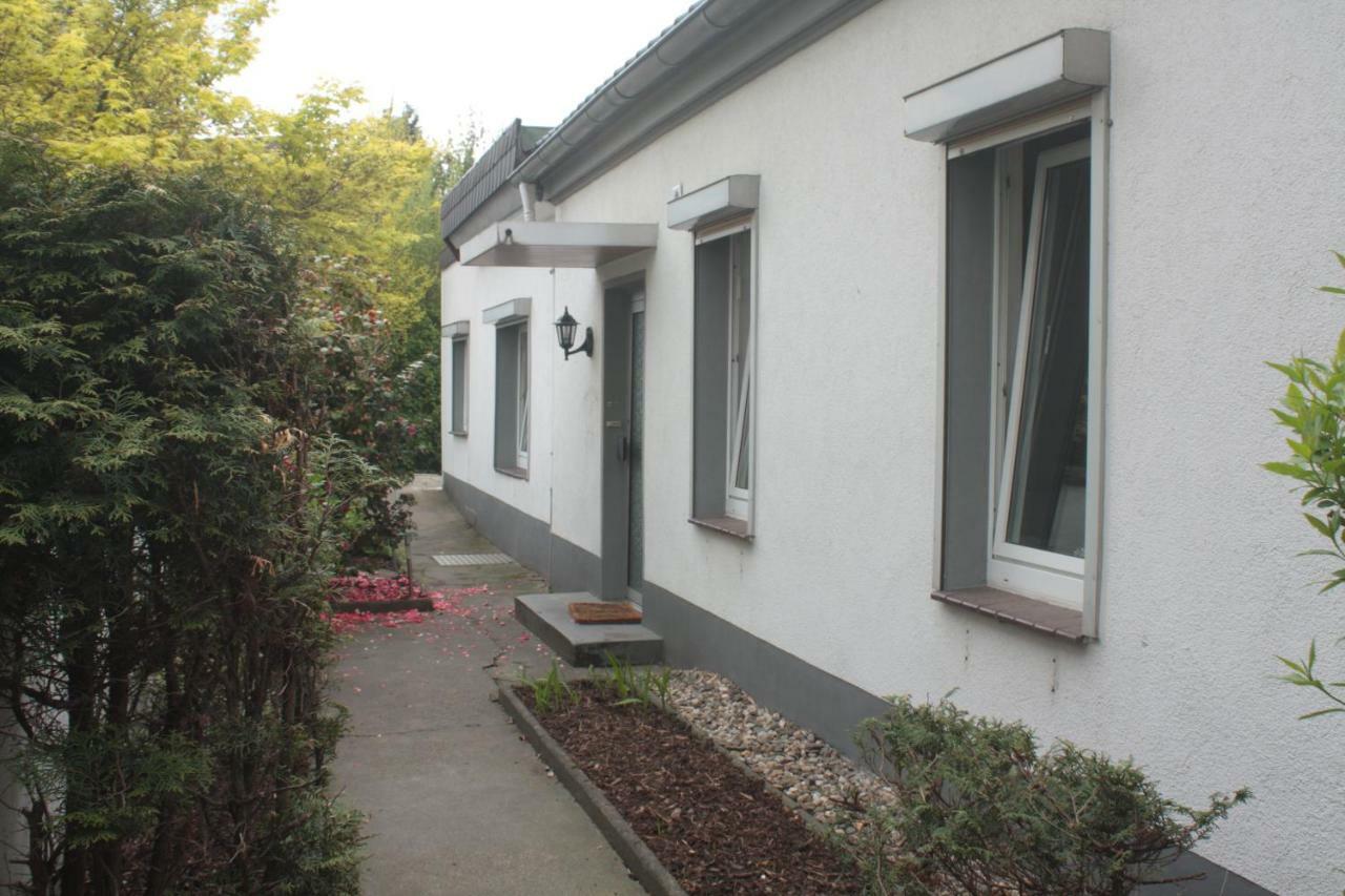 Ferienwohnung Oberhausen Alstaden Exteriör bild